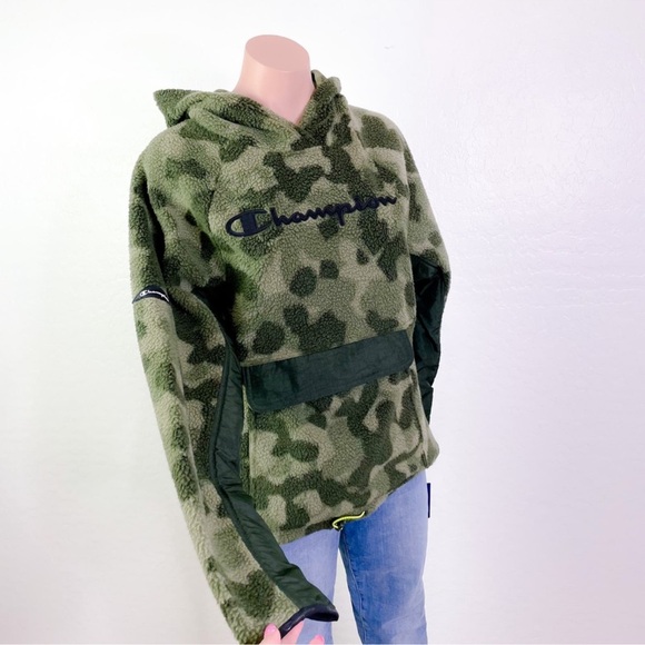 Champion Camouflage Hoodie Long Sleeve Pullover Sherpa Jacket Green size M NWT - Picture 6 of 10